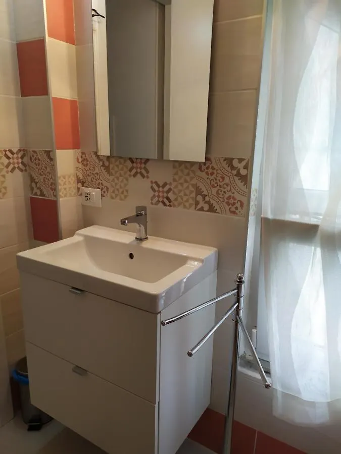 Casa Caterina A Due Passi Dal Mare Διαμέρισμα Marina di Massa